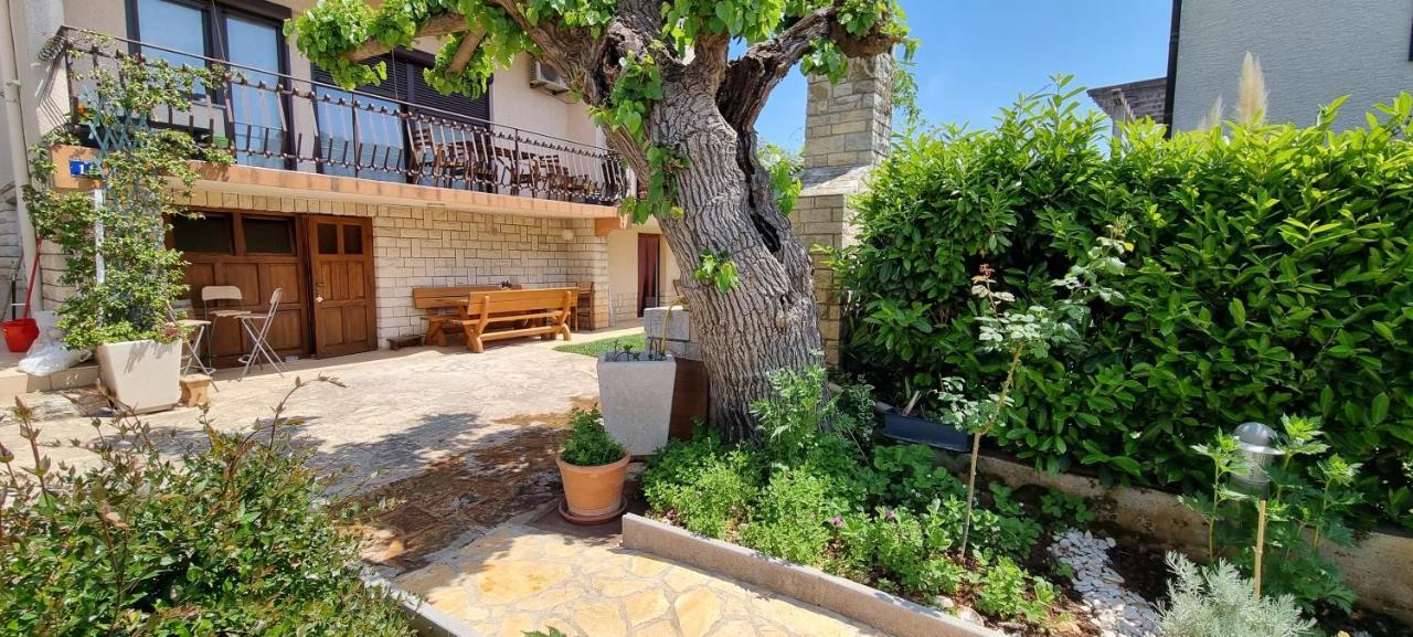 App Maria 1 Daire Zambratija  Dış mekan fotoğraf