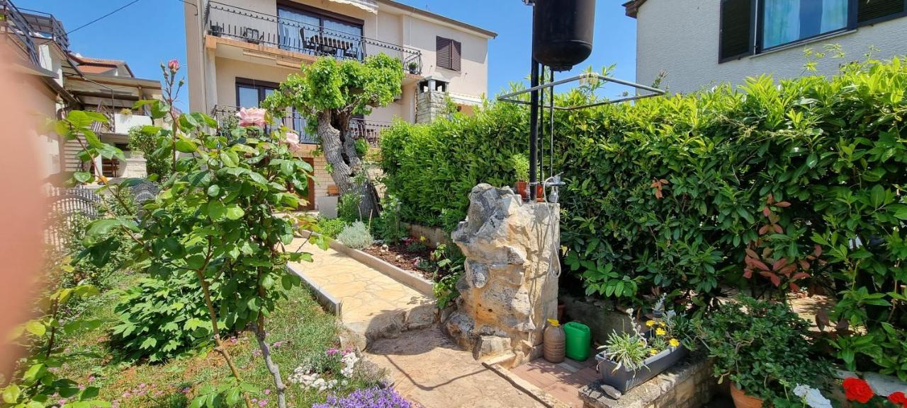 App Maria 1 Daire Zambratija  Dış mekan fotoğraf
